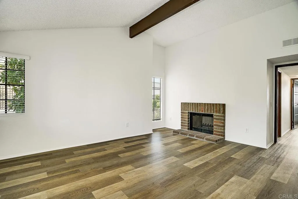 https://cdn.realtyfeed.com/cdn/127/306530386/e2edabaacca6f247367e1e7415a86ae2.webp