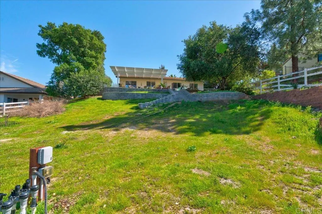 https://cdn.realtyfeed.com/cdn/127/306530392/4122ac67f106bbd14577c67a6e1dc40a.webp