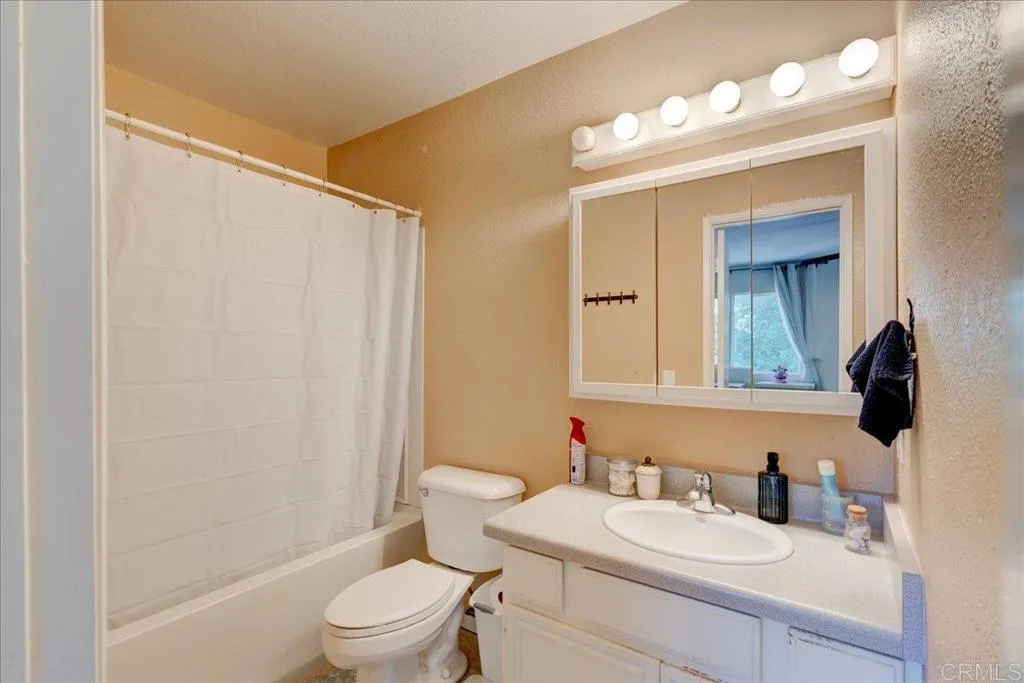https://cdn.realtyfeed.com/cdn/127/306530392/64159973d771a052a08fea5f2a106788.webp