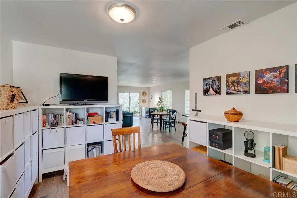 https://cdn.realtyfeed.com/cdn/127/306530392/7c7d7380536d0ef0226c5fdb3e95d34a.webp
