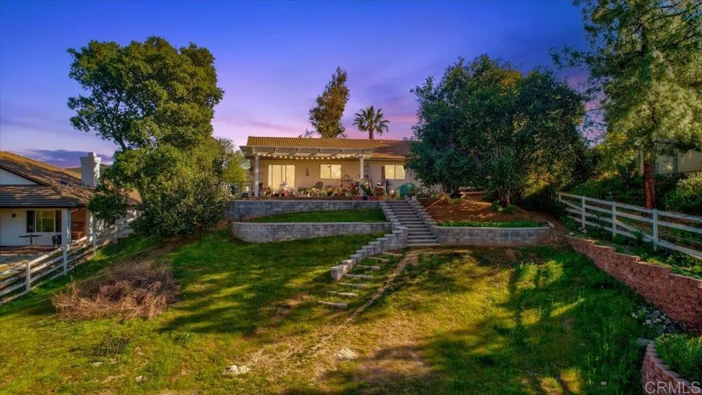 https://cdn.realtyfeed.com/cdn/127/306530392/9cdd93076a305351a30ade5d7f083c46.webp