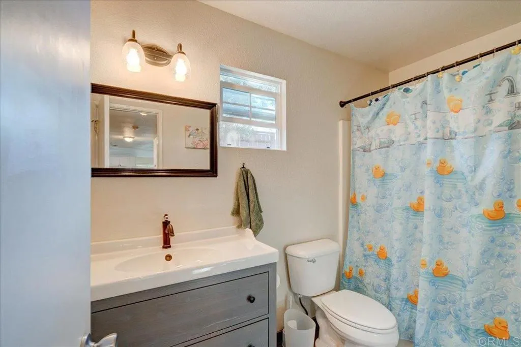 https://cdn.realtyfeed.com/cdn/127/306530392/c3ec4870080e82512488b80a8c68b202.webp
