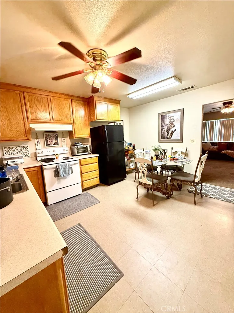 1209 Alameda Avenue, Chowchilla, CA 93610 - Photo 4 of 14, Chowchilla, CA
