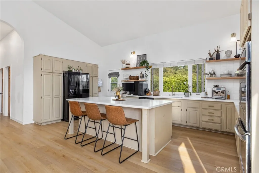 https://cdn.realtyfeed.com/cdn/127/306530462/17bce9cb2f248e0c373db5c95feb6c31.webp