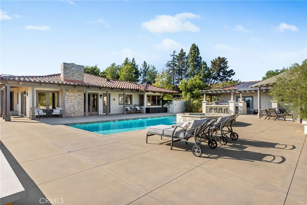https://cdn.realtyfeed.com/cdn/127/306530462/1e15b1d8b9a1cfd6387b3cabe5f707cc.webp