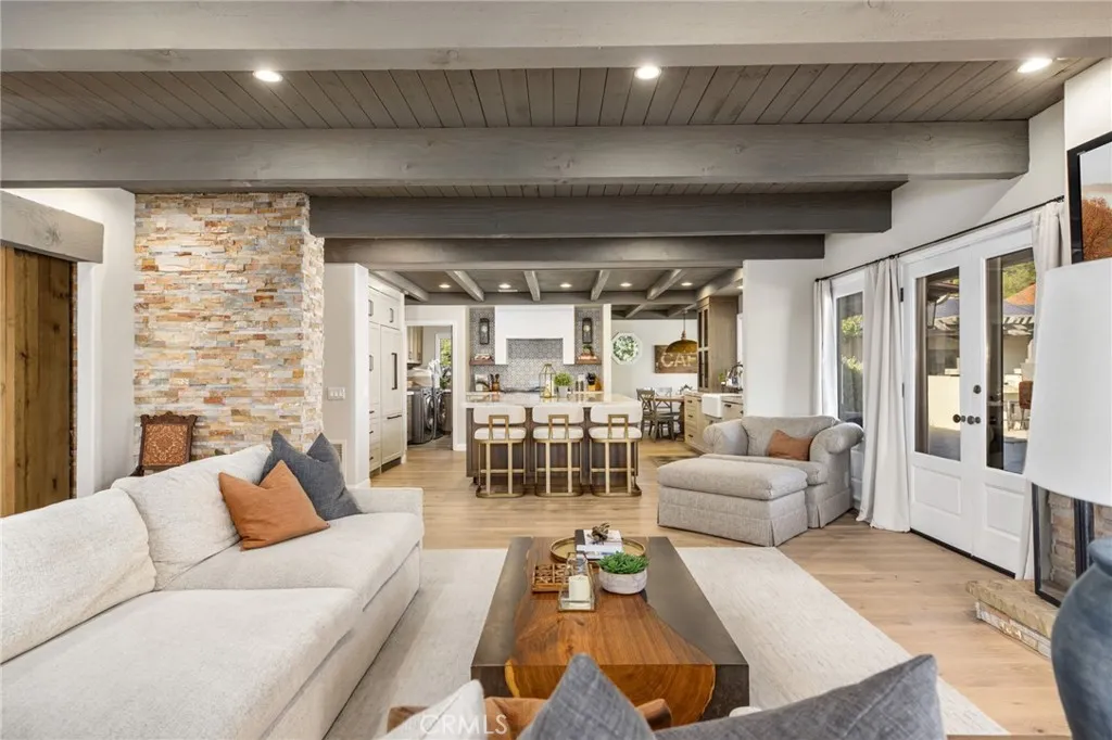 https://cdn.realtyfeed.com/cdn/127/306530462/47231c0816da7e3c02169c88be0abad4.webp