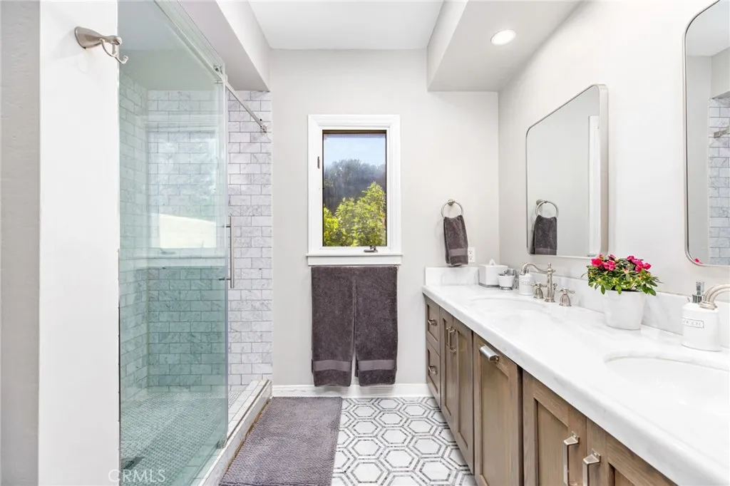 https://cdn.realtyfeed.com/cdn/127/306530462/5b5605d5d18f3a8b2d42932d95e9c14e.webp