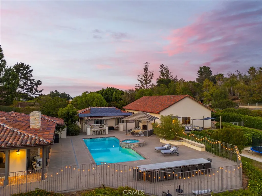 https://cdn.realtyfeed.com/cdn/127/306530462/84ffcd79c9f301001b133cf1bebd5421.webp