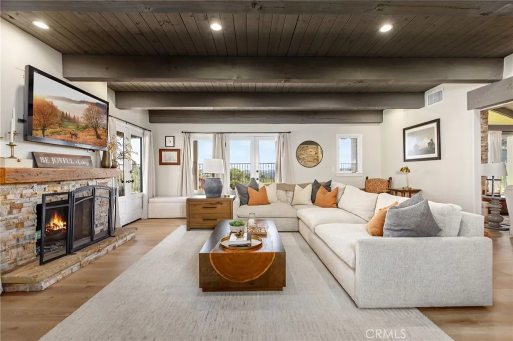 https://cdn.realtyfeed.com/cdn/127/306530462/859a56fbf6bec76076d9f92984466306.webp