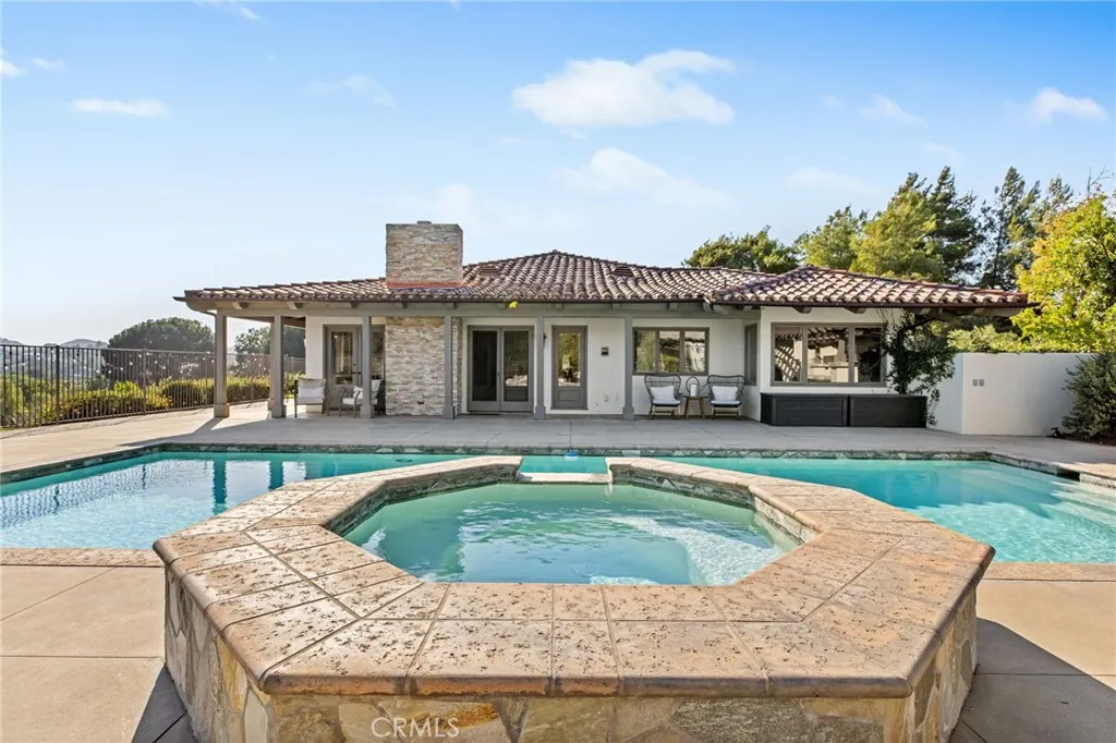 https://cdn.realtyfeed.com/cdn/127/306530462/b9f602e21a53afc9033e931a028dc9c3.webp