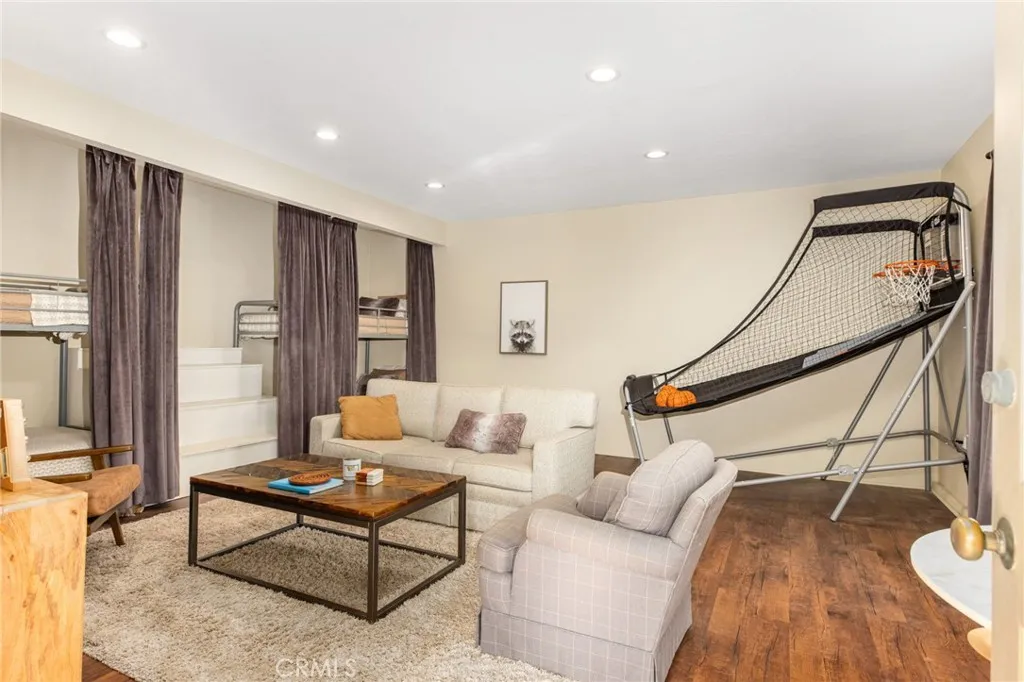https://cdn.realtyfeed.com/cdn/127/306530462/c2d416740432349ee8425d6f06d06370.webp