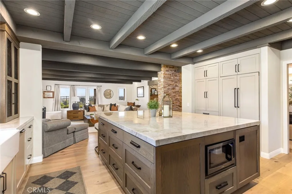 https://cdn.realtyfeed.com/cdn/127/306530462/eb5d128434ee919f4007ec2714d86d7e.webp