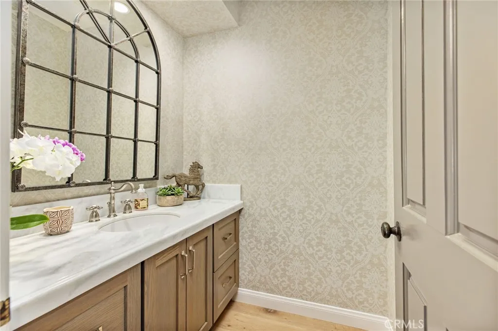 https://cdn.realtyfeed.com/cdn/127/306530462/ef879307bd150a996e2c17c82b8c34bc.webp