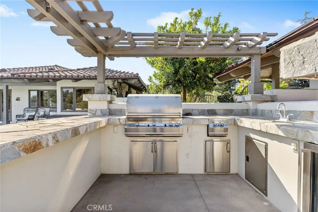 https://cdn.realtyfeed.com/cdn/127/306530462/fbba73373aafb089438f180df1b1a259.webp