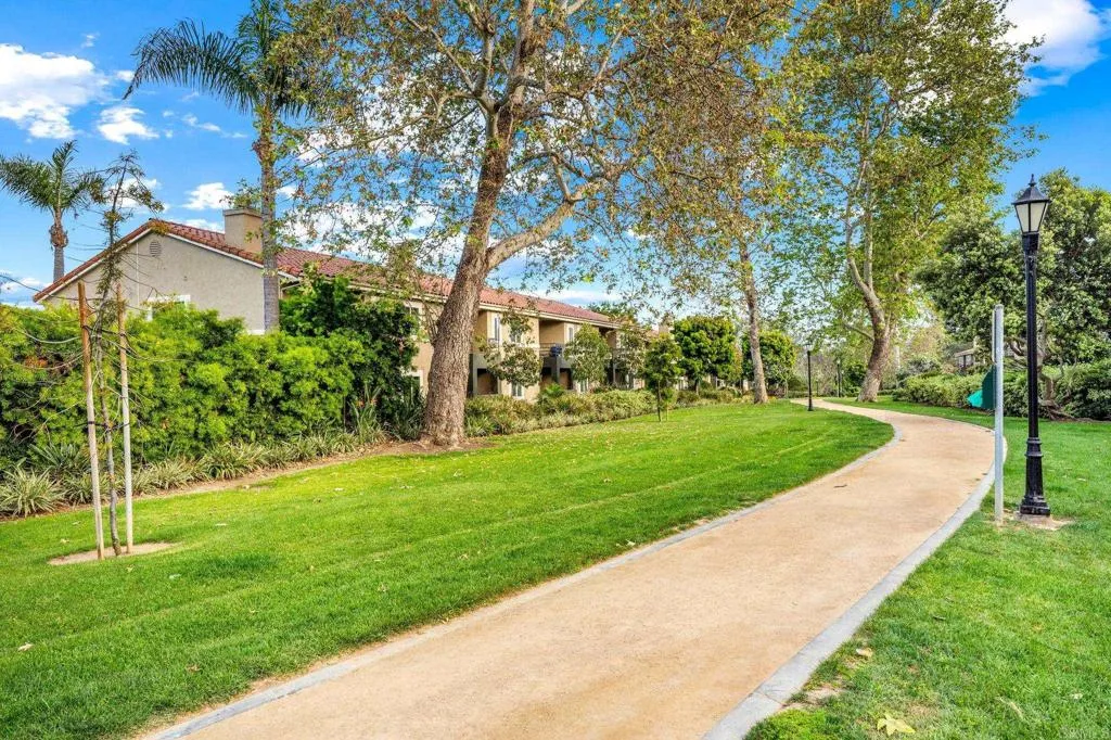 https://cdn.realtyfeed.com/cdn/127/306530477/1691f416a7904dd9f2aa8287a6f9351b.webp