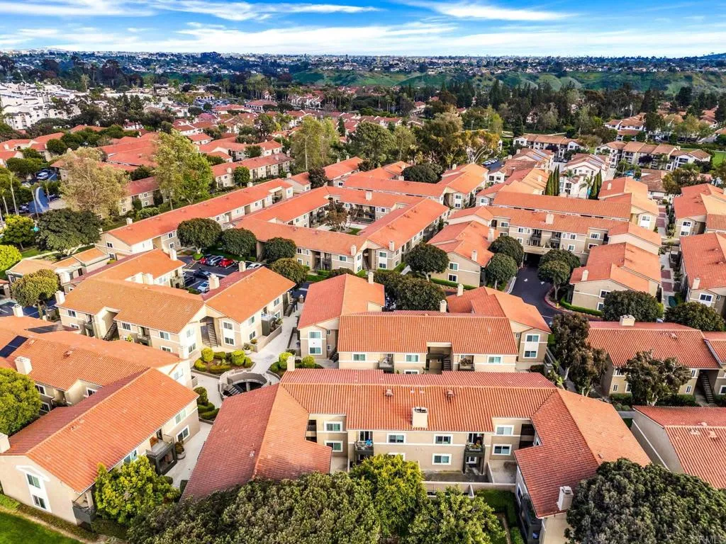 https://cdn.realtyfeed.com/cdn/127/306530477/69fef7a2876fdb6b66f5cdfc64d62b82.webp