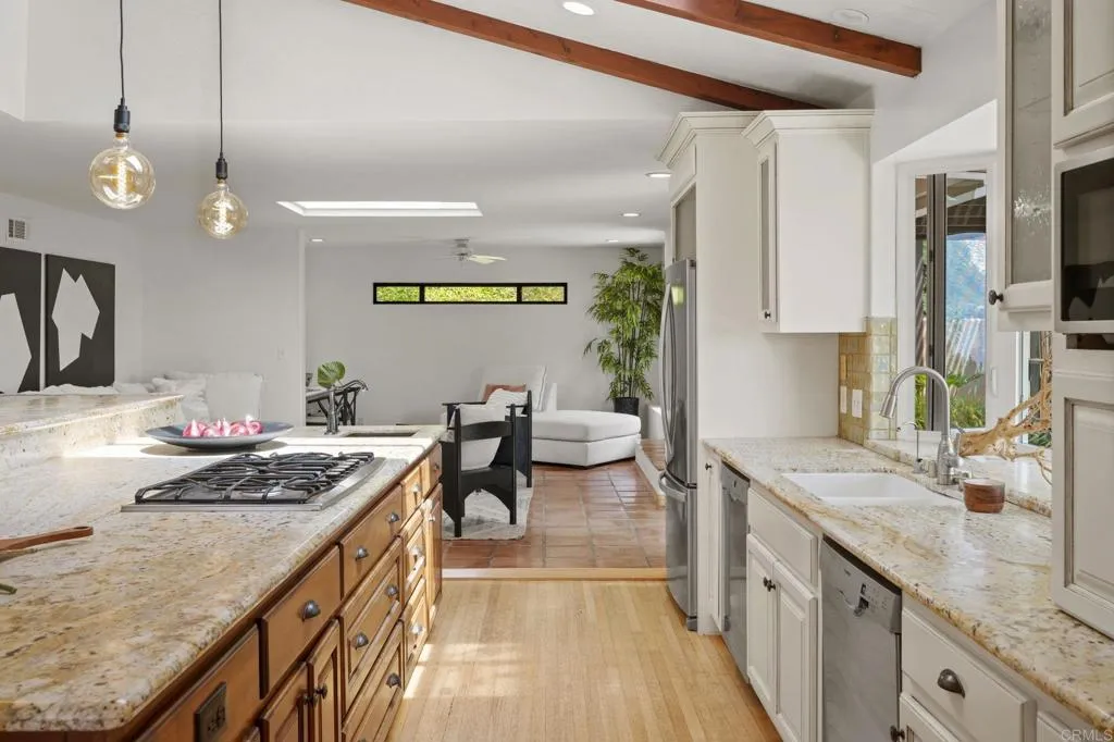 https://cdn.realtyfeed.com/cdn/127/306530478/0a5687869335fa6ed73f22bee86a2d85.webp