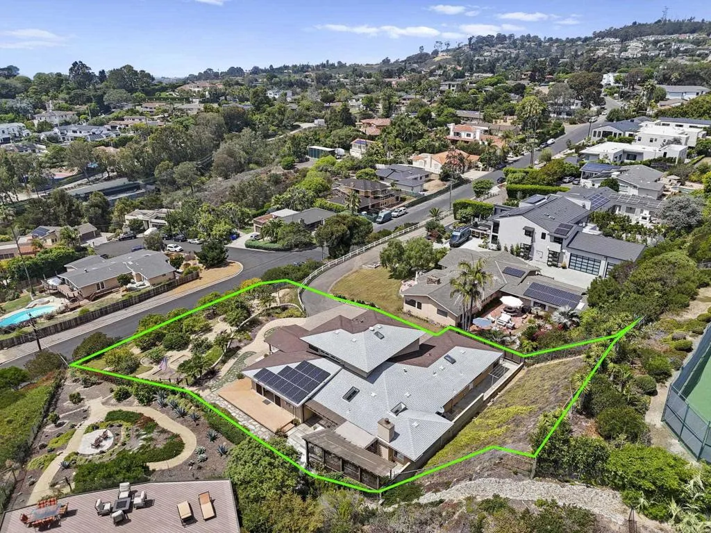 https://cdn.realtyfeed.com/cdn/127/306530478/1d6d6a1f5dd0273d2d1588c43c74a728.webp
