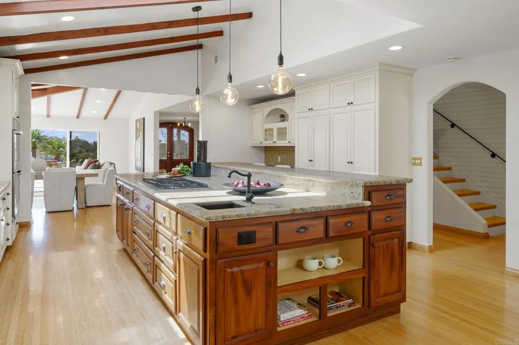 https://cdn.realtyfeed.com/cdn/127/306530478/7cccae050be53bd43df4e558e84b6bf0.webp