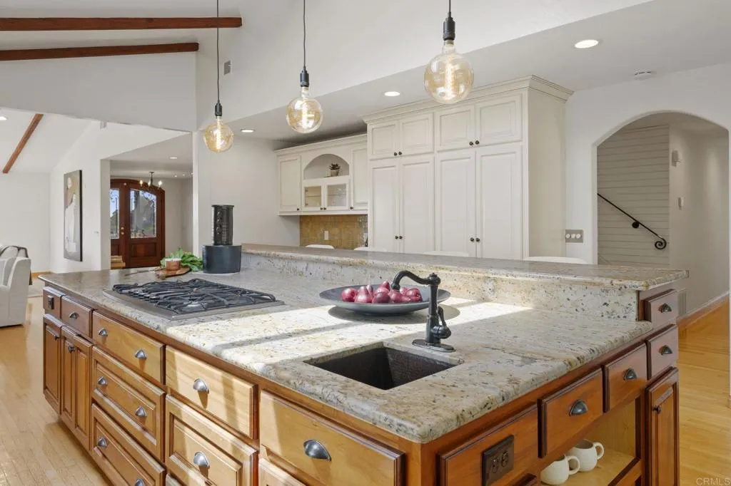 https://cdn.realtyfeed.com/cdn/127/306530478/cc74773fde7c660277cc5ae4aeacfbfe.webp
