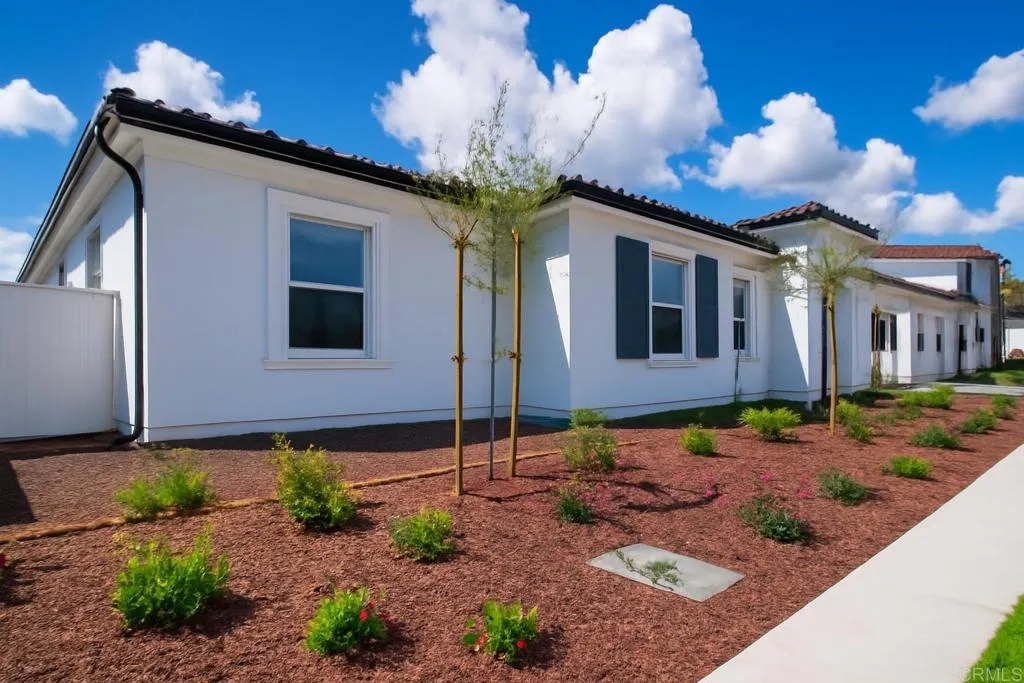 https://cdn.realtyfeed.com/cdn/127/306530482/742d641f3fc6ce1b54f2f08b9bd0bbb3.webp
