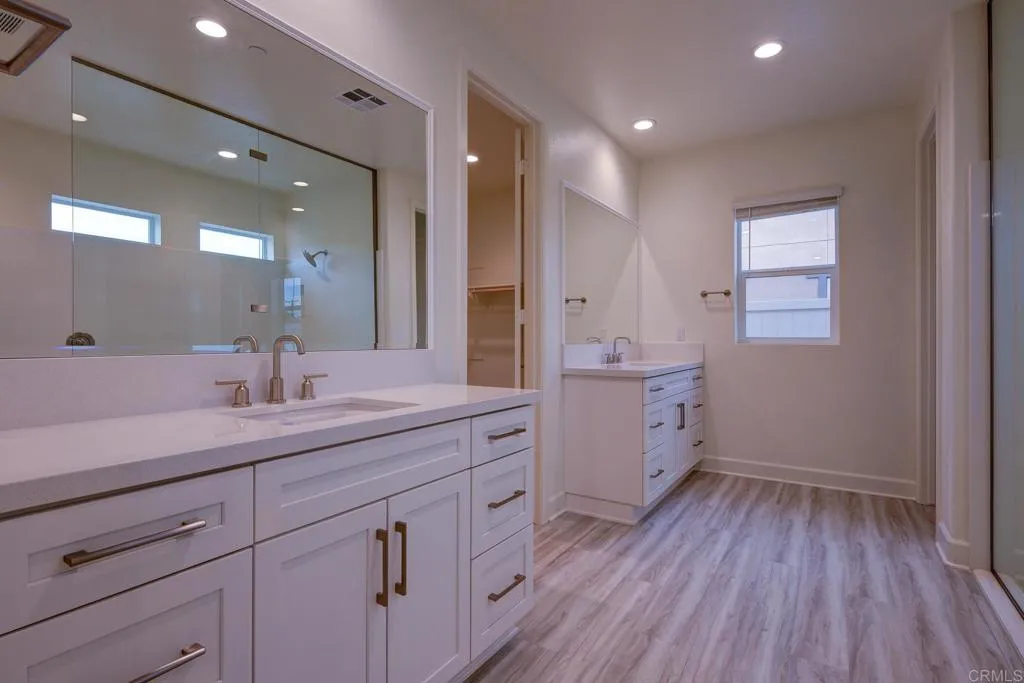 https://cdn.realtyfeed.com/cdn/127/306530482/c98b02f3bceb3bbbb9b8ae397ff4ed61.webp