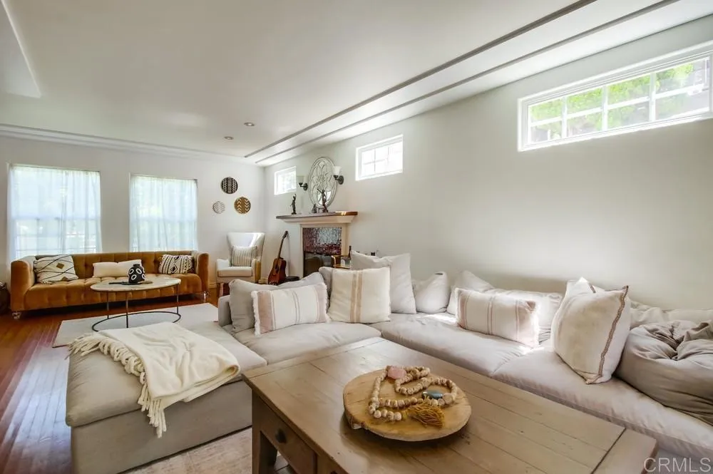 https://cdn.realtyfeed.com/cdn/127/306530488/34fc33734b5cce893a0ff0a63c24a43e.webp