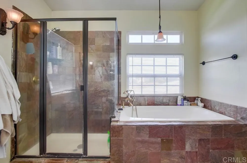 https://cdn.realtyfeed.com/cdn/127/306530488/b349c580fd2561de59907091d8df9c6c.webp