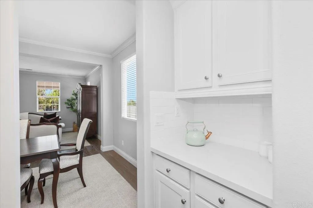 https://cdn.realtyfeed.com/cdn/127/306530551/60a3de5c5f1be9eb92e02bdfc04ae3f7.webp