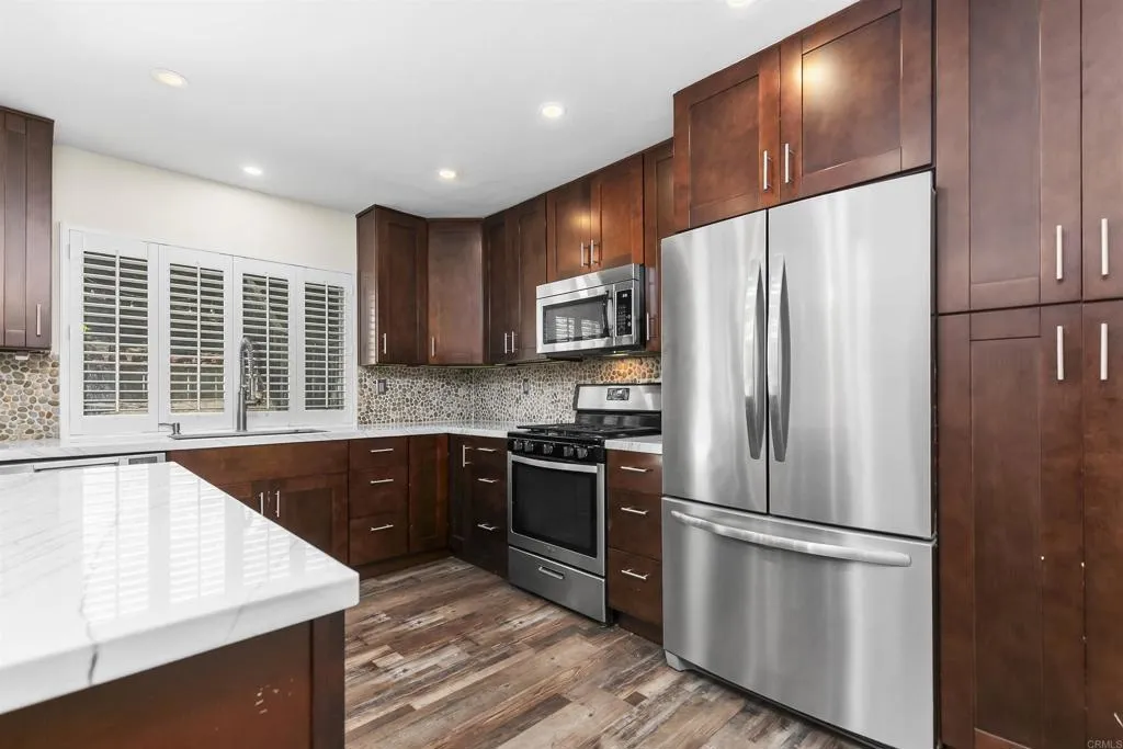 https://cdn.realtyfeed.com/cdn/127/306530583/ce9584b7ade35e9c20eb3def2677e378.webp