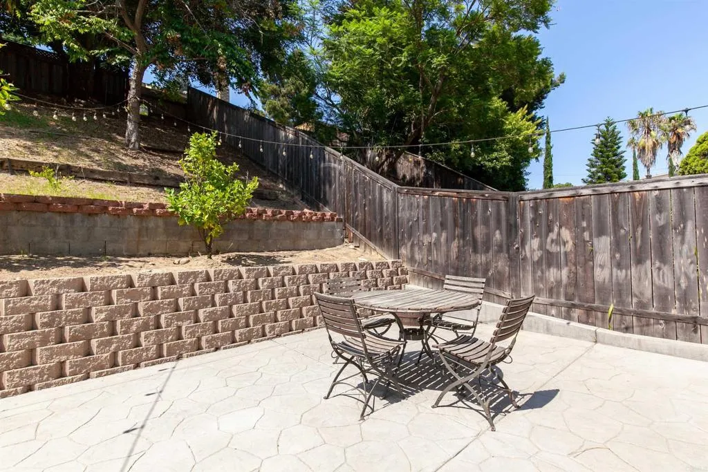 https://cdn.realtyfeed.com/cdn/127/306530583/ef34624419a65898d8a35d1a38ea098a.webp
