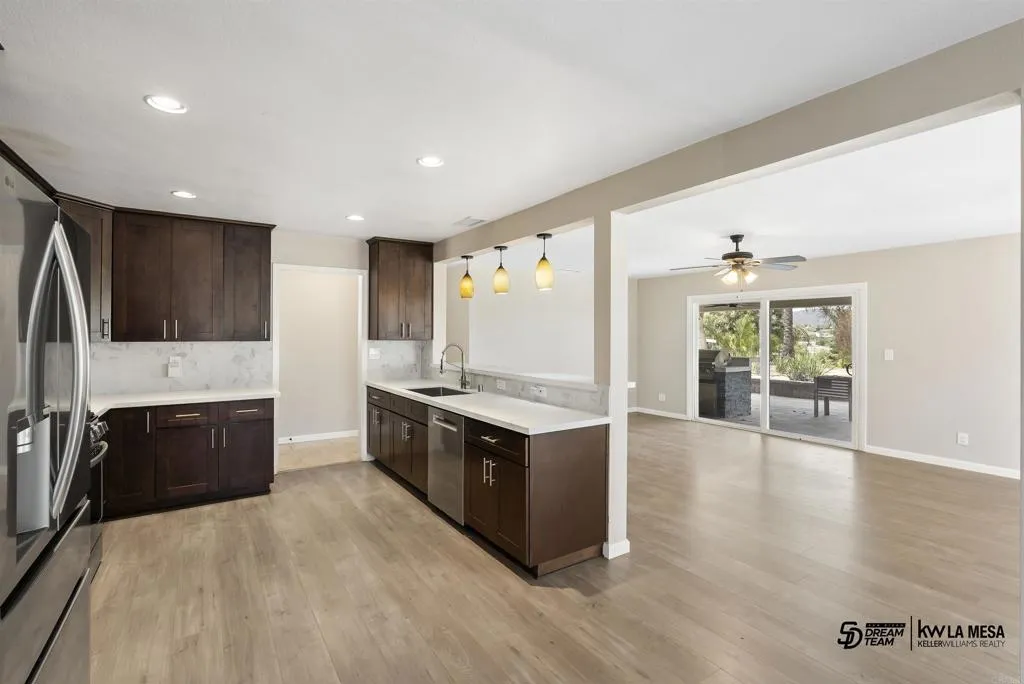 https://cdn.realtyfeed.com/cdn/127/306530608/84f032ca34fde542f7f47fad5e5a597d.webp