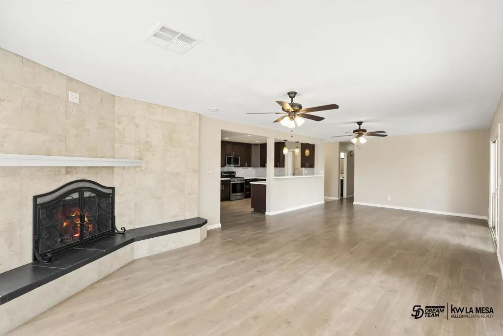 https://cdn.realtyfeed.com/cdn/127/306530608/9f42f47195c4f55dd0a6c8307f72b2fd.webp