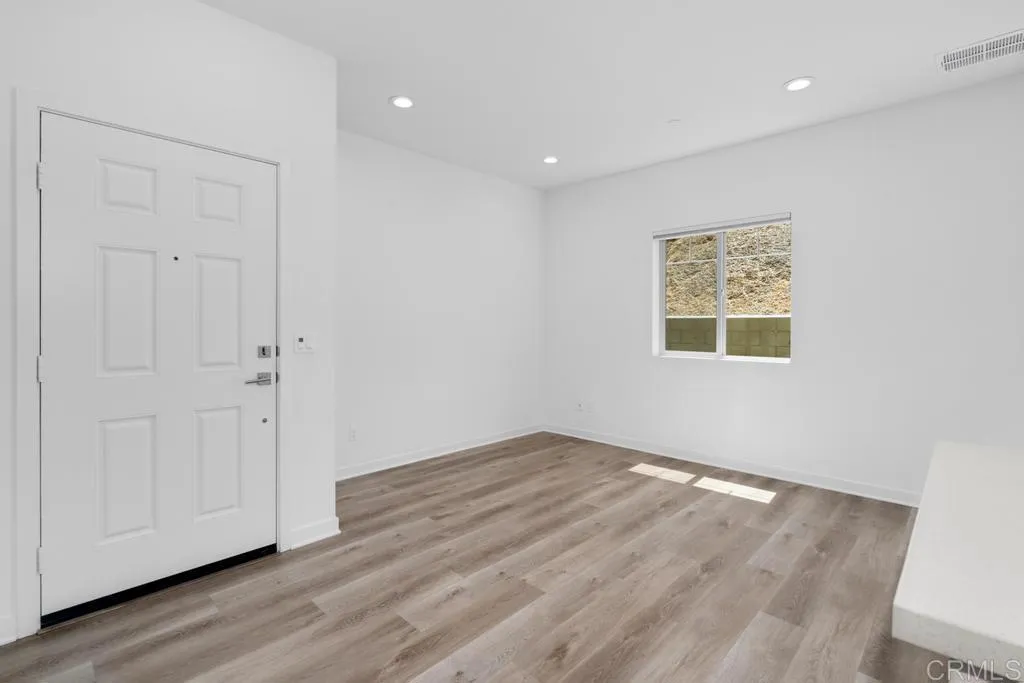 Photo #8: PTP2506577 Listing: Photo #8