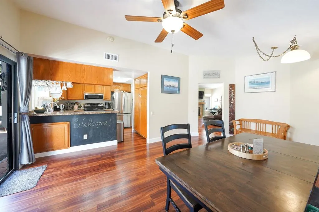 https://cdn.realtyfeed.com/cdn/127/306530645/4b385385a6398640bf2039f4df759929.webp