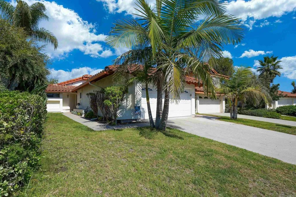https://cdn.realtyfeed.com/cdn/127/306530645/aa908afecdddae777a691dda12fadf32.webp