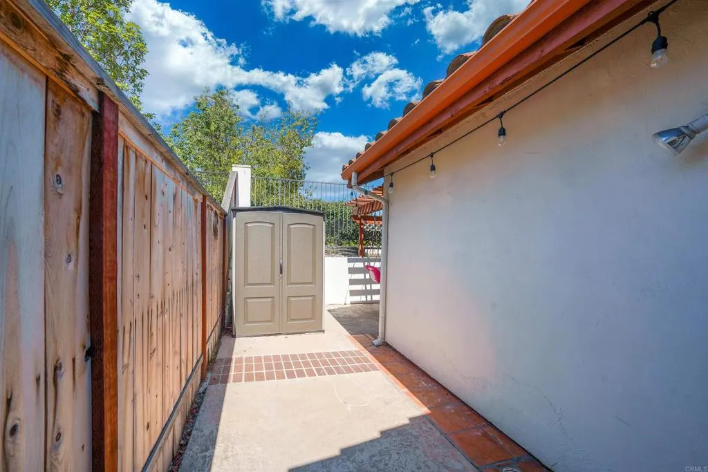 https://cdn.realtyfeed.com/cdn/127/306530645/df2ae4451d4ddb8665f3bc26250ddd60.webp