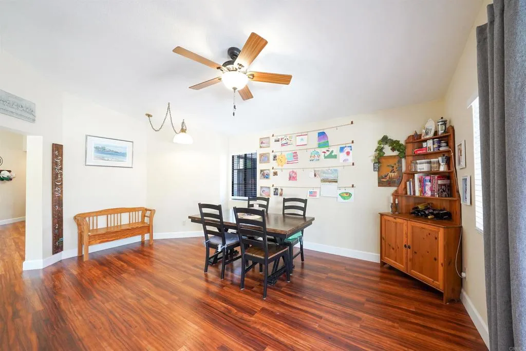 https://cdn.realtyfeed.com/cdn/127/306530645/f36f24ccb6a329af6fa9d5f71bbdc2d2.webp