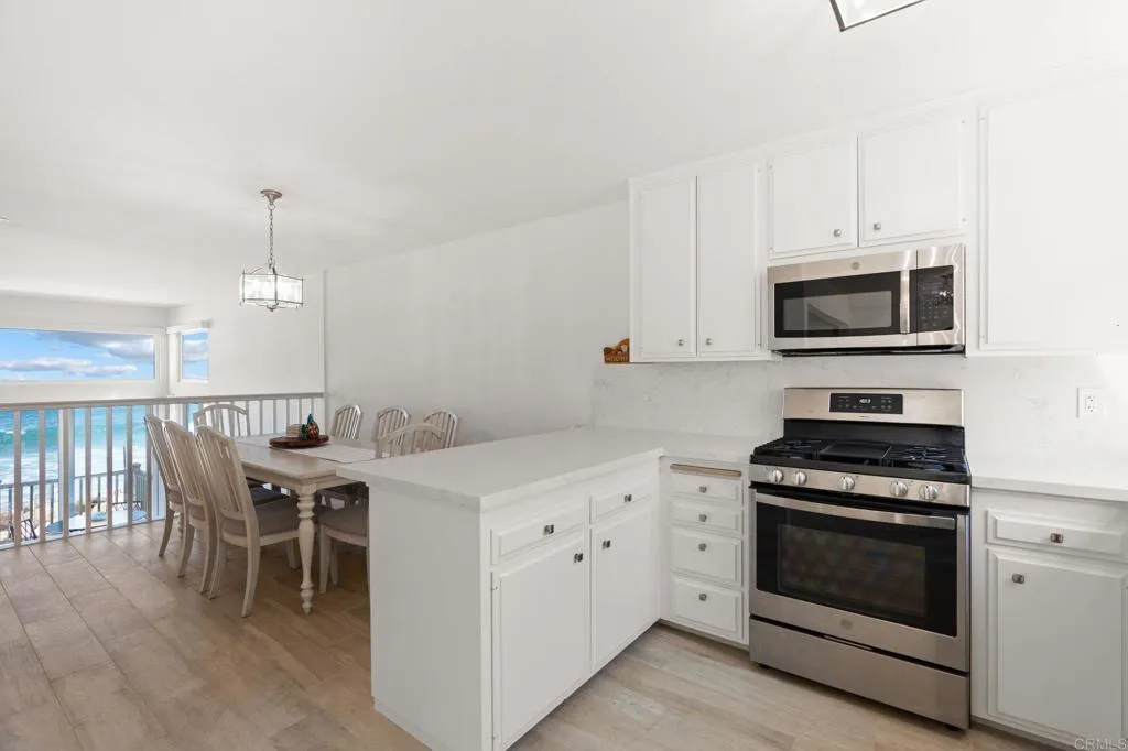 https://cdn.realtyfeed.com/cdn/127/306530652/2b5ef2e87cb0578b03a3e210fe9894ea.webp