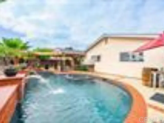 https://cdn.realtyfeed.com/cdn/127/306530661/e36a4bf652f1a8f3383b245fae03ef4b.webp