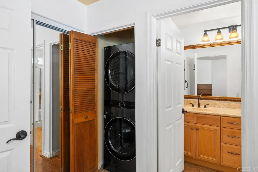 https://cdn.realtyfeed.com/cdn/127/306530812/1afe20ad3cab0e12e6f97ea5a8ad2008.webp