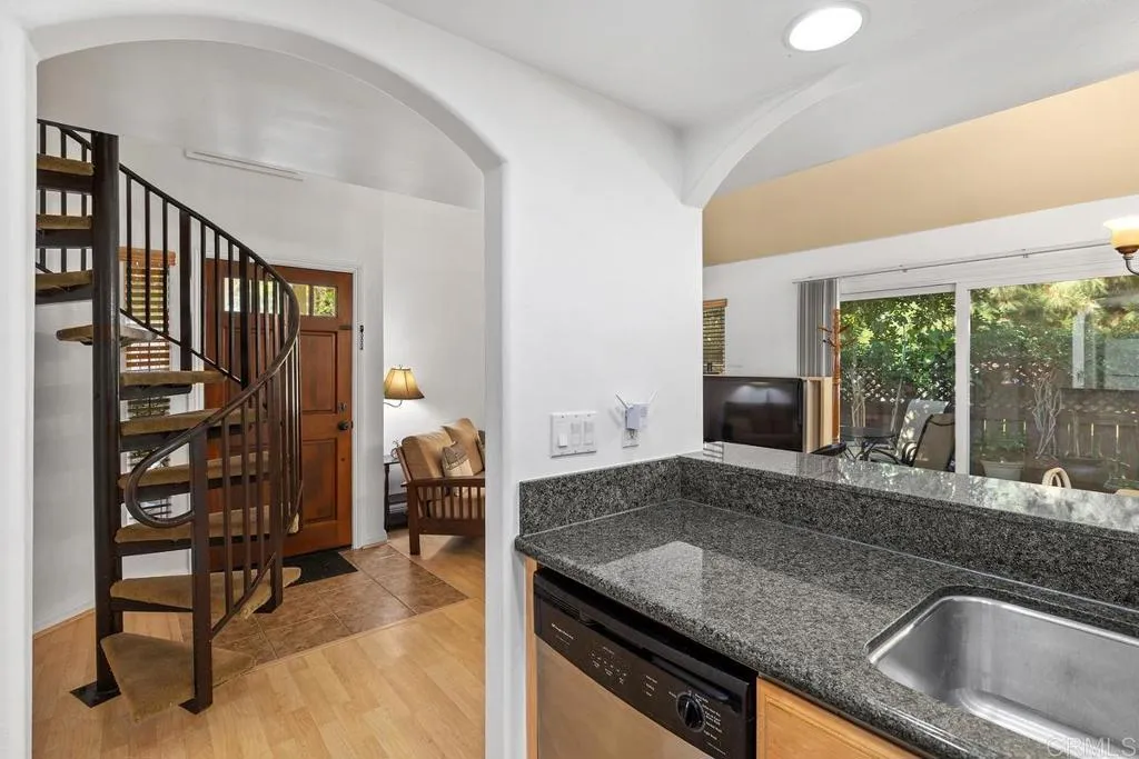 https://cdn.realtyfeed.com/cdn/127/306530812/fa0c63cbccc91783cee27ffd3028643a.webp