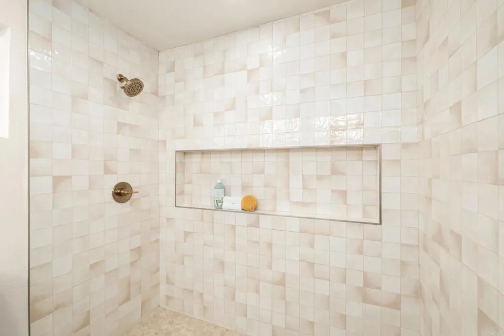 https://cdn.realtyfeed.com/cdn/127/306530815/fe9000ae415c1f3e598e36b1923eaf27.webp