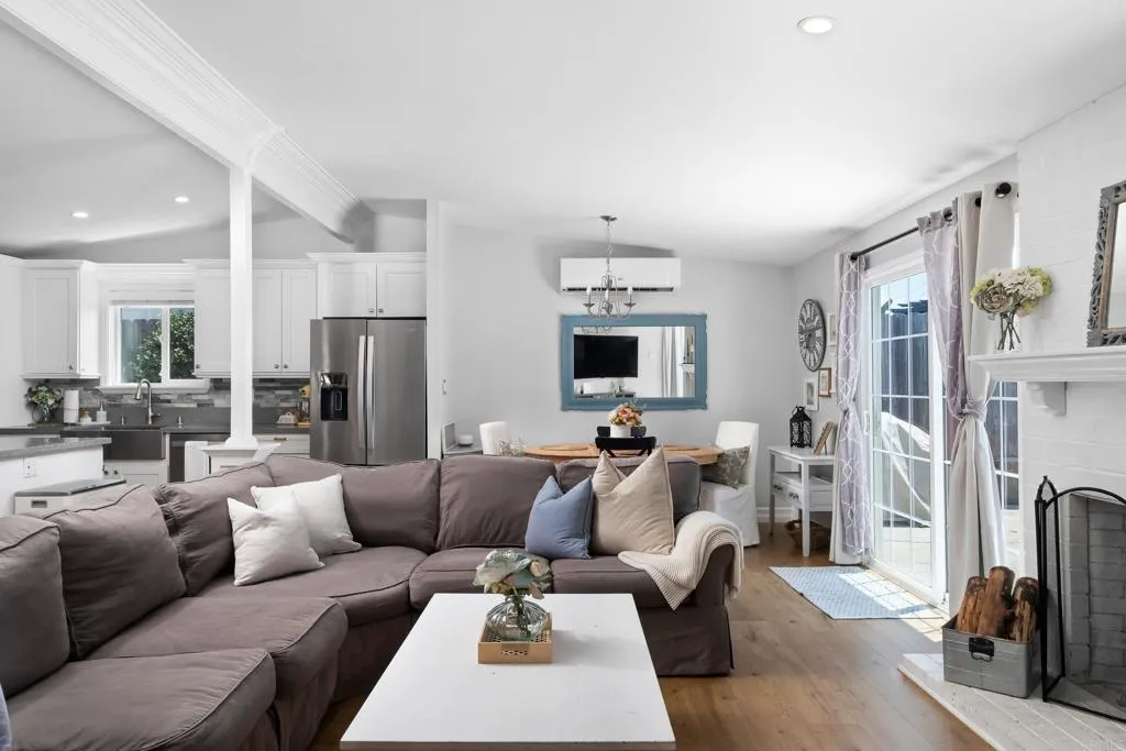 https://cdn.realtyfeed.com/cdn/127/306530817/1e78b9f30087fed14b55b32c08a5dbb6.webp