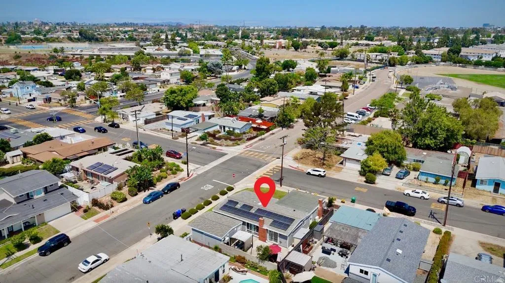 https://cdn.realtyfeed.com/cdn/127/306530817/55945b9e3c58e37abf33d92b5d74b5b0.webp