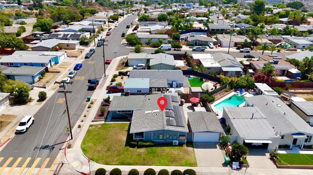 https://cdn.realtyfeed.com/cdn/127/306530817/8c8c65c500e858f027e673face33ea6c.webp