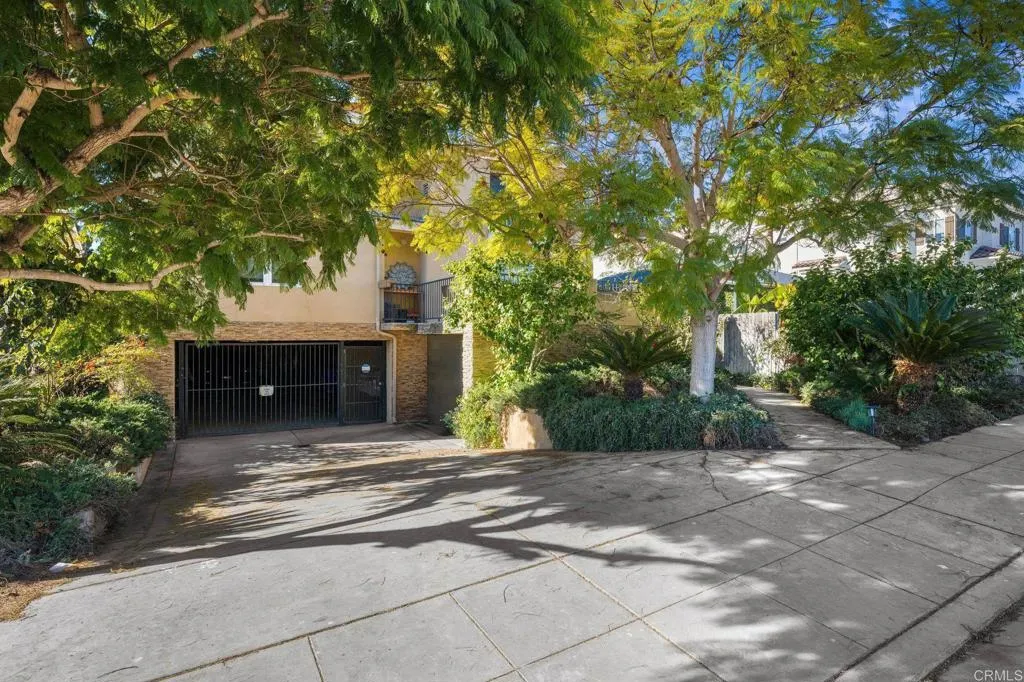 https://cdn.realtyfeed.com/cdn/127/306530893/11c6cfe40c3e3a32061de5590e1e6520.webp