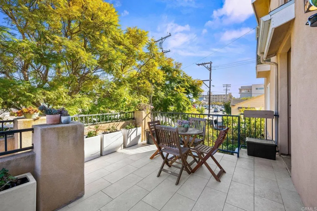 https://cdn.realtyfeed.com/cdn/127/306530893/bb42d77e1f6b3e6a1b92c48576eb1e68.webp