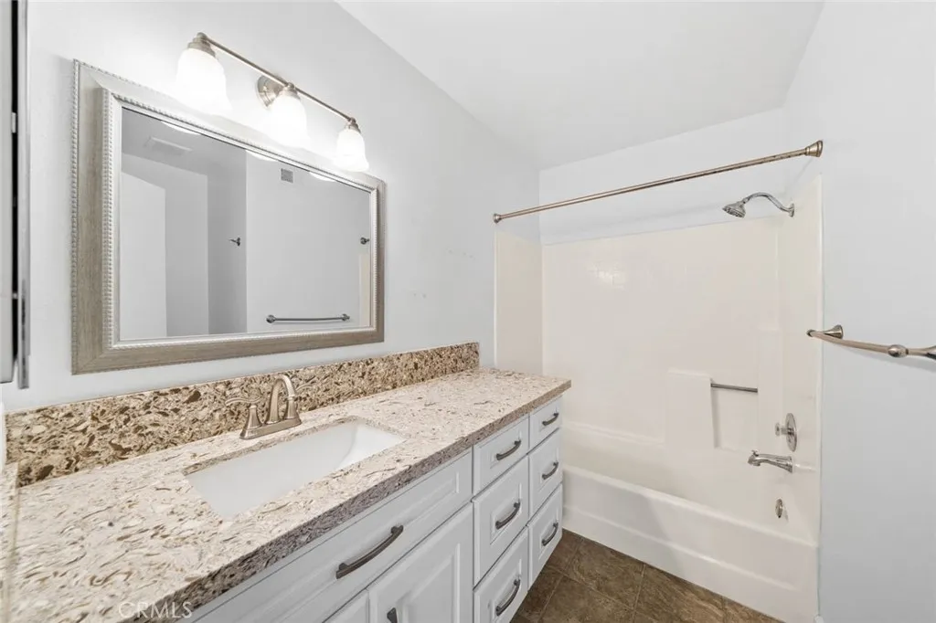 https://cdn.realtyfeed.com/cdn/127/306530895/63007ec71fbd035b83f3fccb3eb6297f.webp