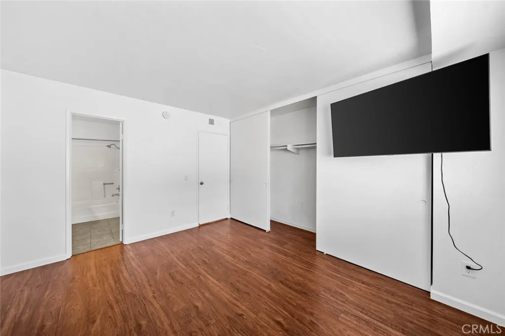 https://cdn.realtyfeed.com/cdn/127/306530895/696c3fe4b49b2868eff3166e448020d6.webp